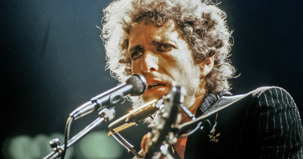 bob-dylan-completa-10-anos-do-nobel-de-literatura